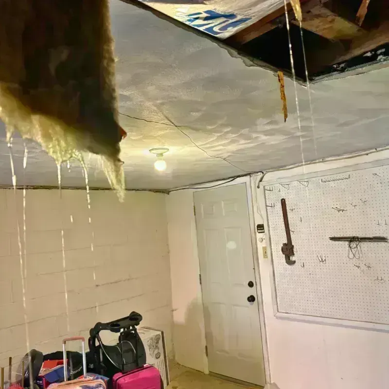 Before and after water damage restoration in Auburn Hills, MI